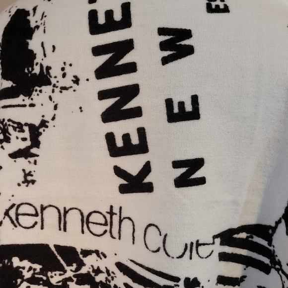 KENNETH COLE Awearness Scarf/Wrap, Black and White with Fringed Edges - Picture 6 of 13